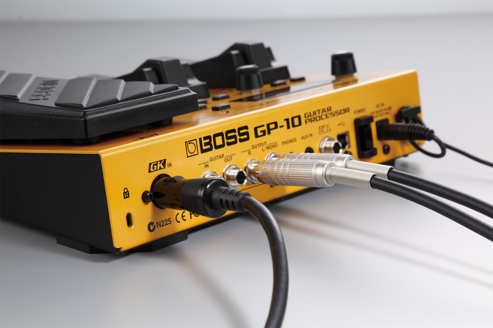 Roland/Boss GP-10 Guitar Processor - Synthesizer