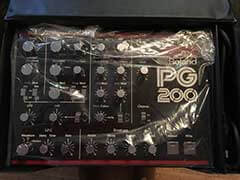 Roland PG-200